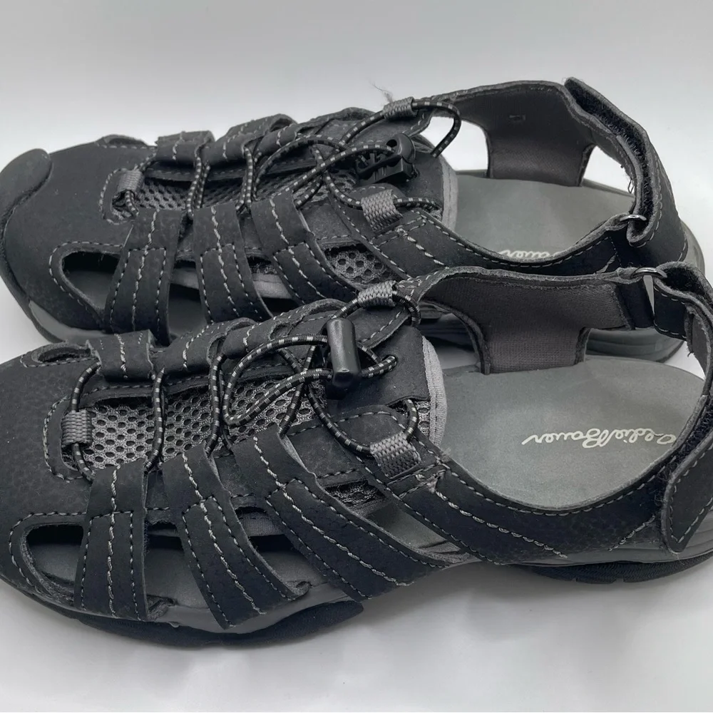 Eddie Bauer Boys Size 2 Cinch Cord Athletic Hiking Sandals Sport Shoes NWOT